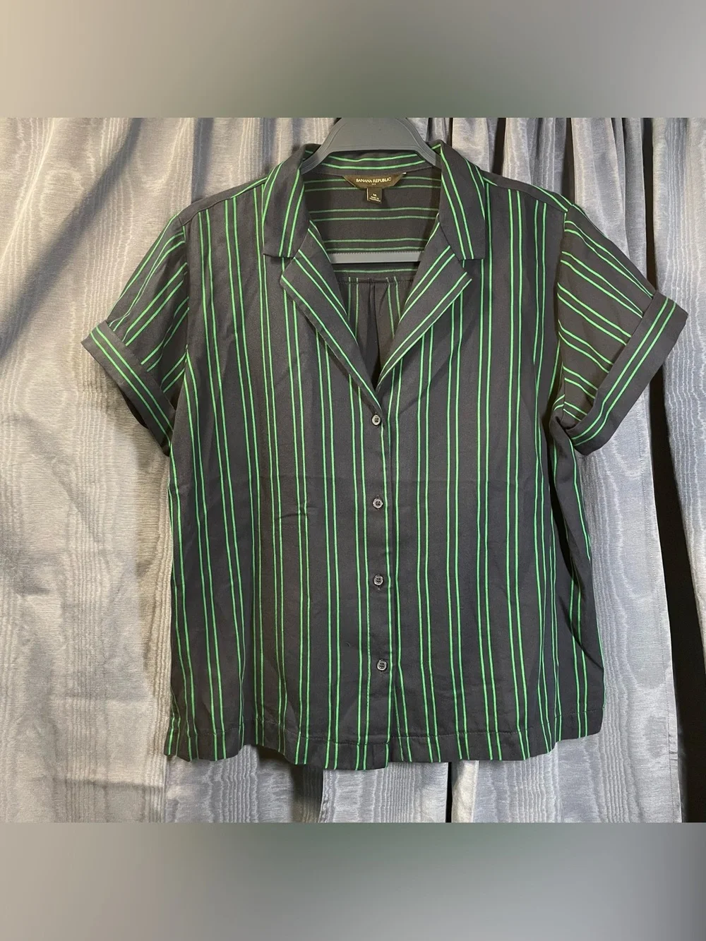 Banana Republic Navy & Green Stripe Cuban Camp Shirt Size M